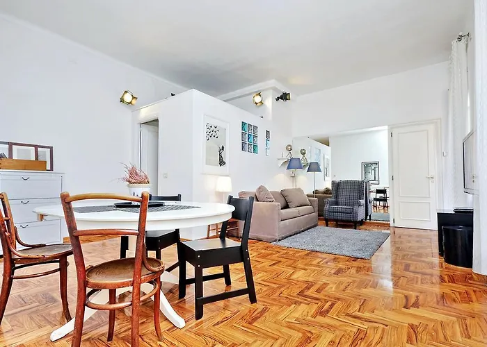 Lante Apartment
